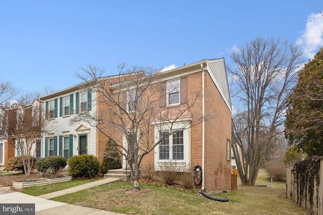 3940 BRADWATER ST, Fairfax, VA 22031