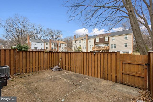 3940 BRADWATER ST, Fairfax, VA 22031