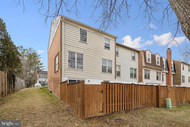 3940 BRADWATER ST, Fairfax, VA 22031