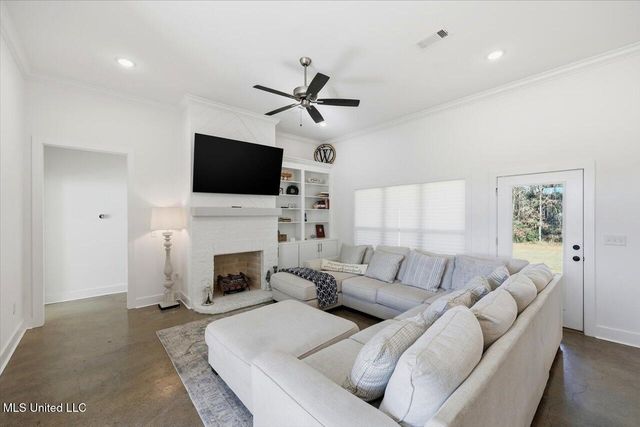 119 Ashwood Lane, Mendenhall, MS 39114