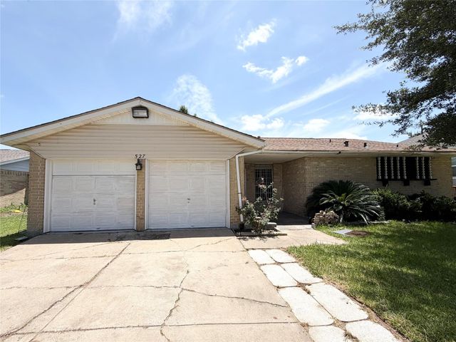 527 Slumberwood Dr, Houston, TX 77013