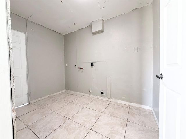 527 Slumberwood Dr, Houston, TX 77013