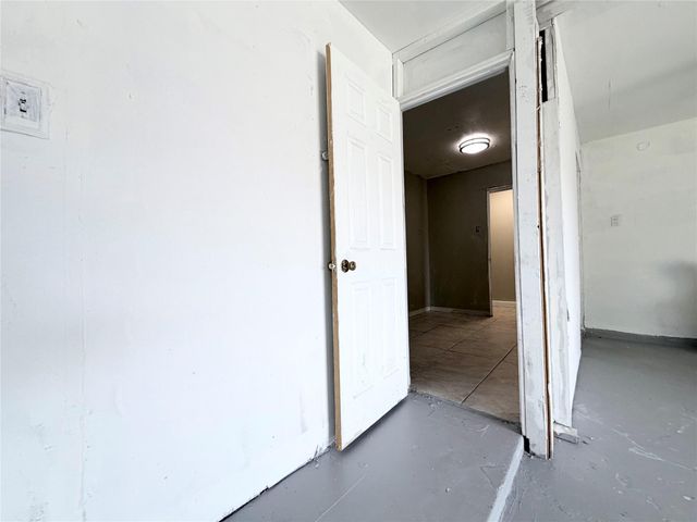 527 Slumberwood Dr, Houston, TX 77013