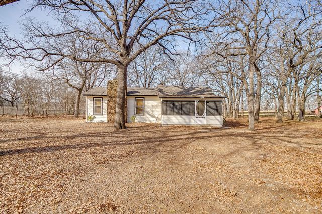 330 Madeline Lane, Burleson, TX 76028