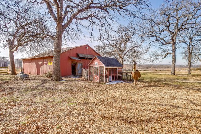 330 Madeline Lane, Burleson, TX 76028