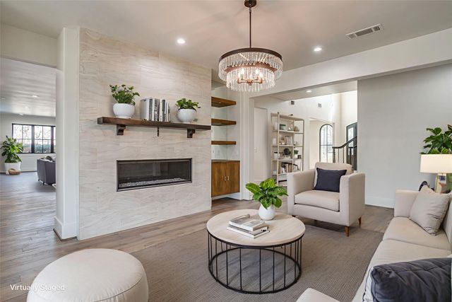 330 Madeline Lane, Burleson, TX 76028