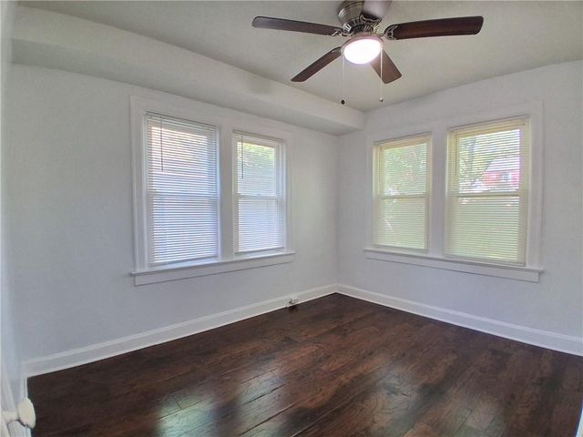 5410 Olive Street, Kansas City, MO 64130