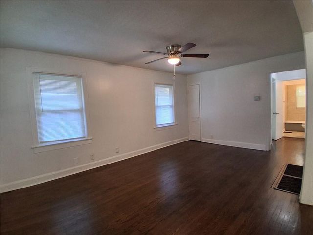 5410 Olive Street, Kansas City, MO 64130