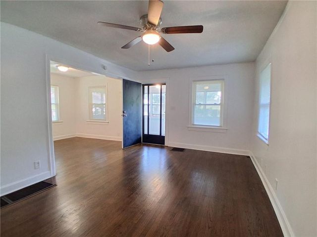 5410 Olive Street, Kansas City, MO 64130