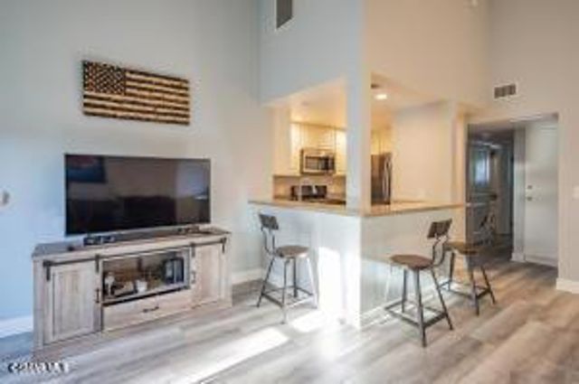 1904 Heywood Street L, Simi Valley, CA 93065