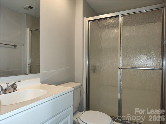 7001 Stonington Lane, Charlotte, NC 28227
