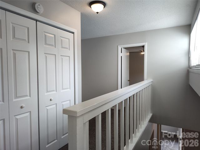 7001 Stonington Lane, Charlotte, NC 28227