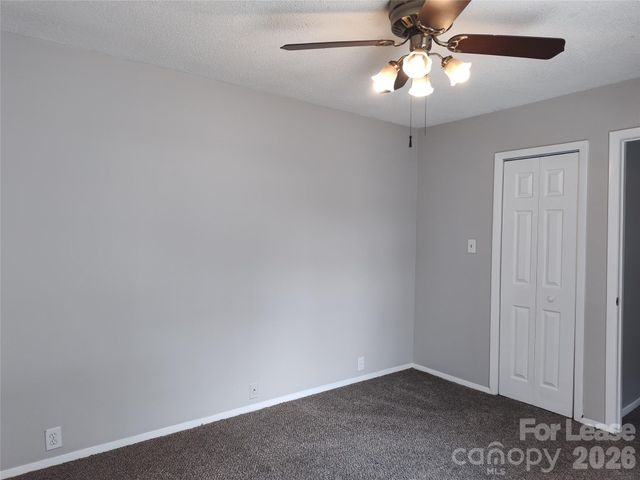 7001 Stonington Lane, Charlotte, NC 28227