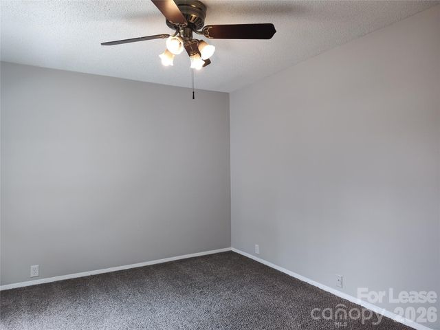 7001 Stonington Lane, Charlotte, NC 28227