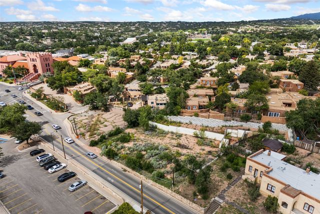 511 Paseo De Peralta, Santa Fe, NM 87501