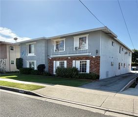 8324 Alameda, Downey, CA 90242