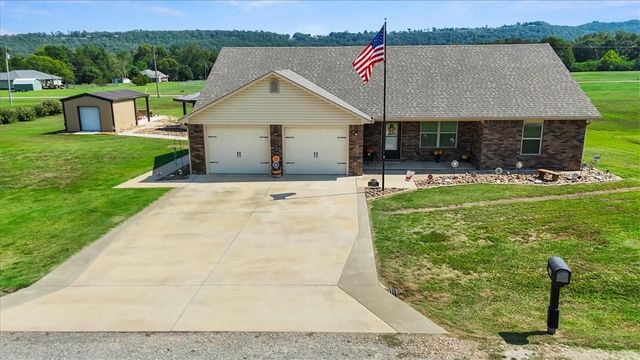 184 PR 3555, Clarksville, AR 72830