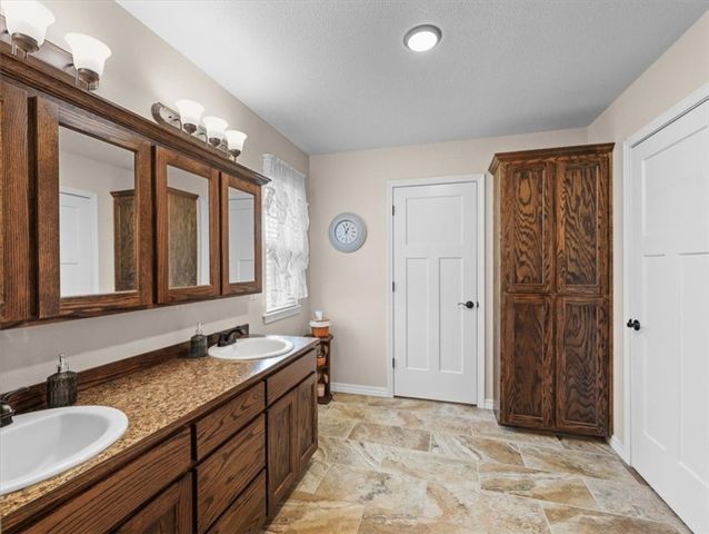 184 PR 3555, Clarksville, AR 72830