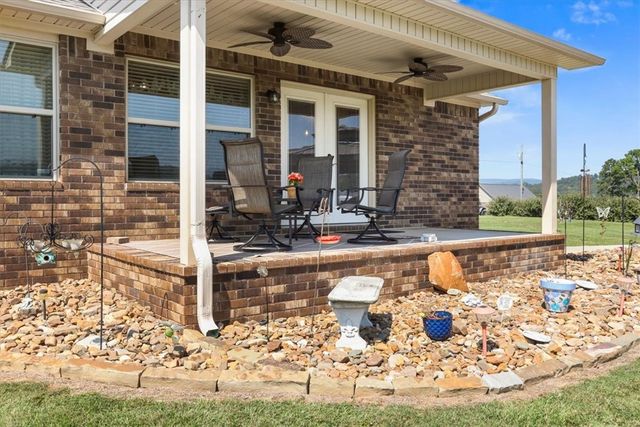 184 PR 3555, Clarksville, AR 72830