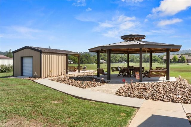 184 PR 3555, Clarksville, AR 72830