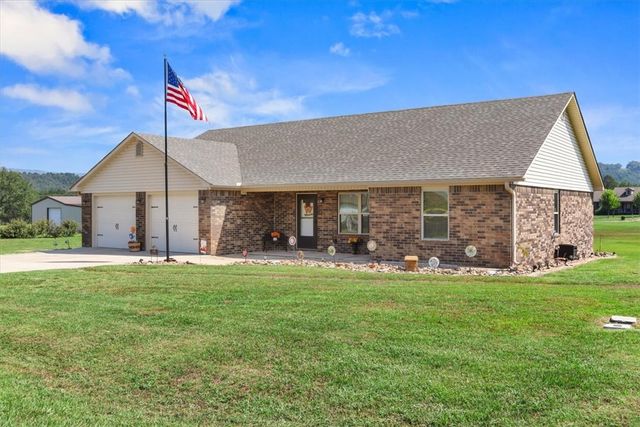184 PR 3555, Clarksville, AR 72830