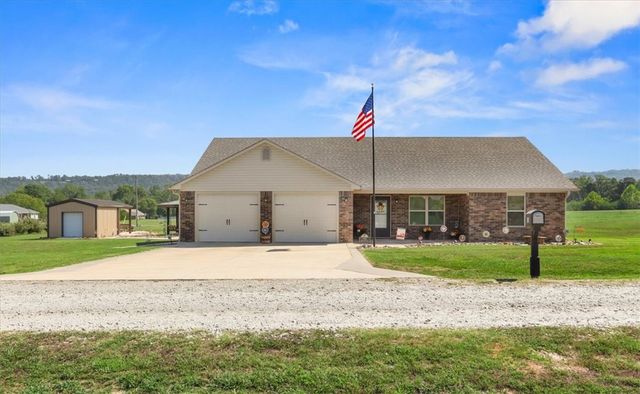 184 PR 3555, Clarksville, AR 72830