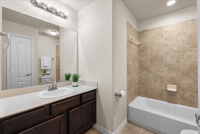 23109 Zinfandel Drive, Alvin, TX 77511