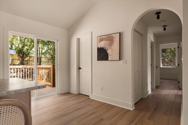 217 New Sawyer Brown Rd, Nashville, TN 37221
