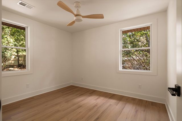 217 New Sawyer Brown Rd, Nashville, TN 37221