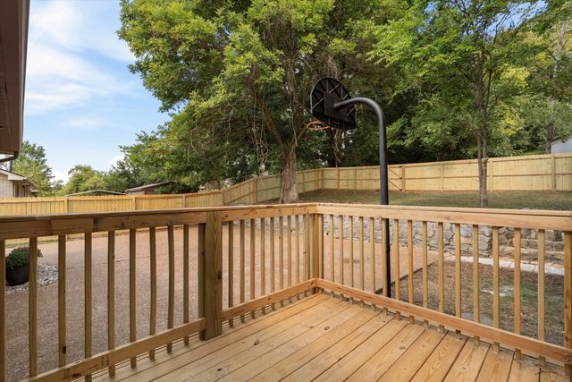 217 New Sawyer Brown Rd, Nashville, TN 37221