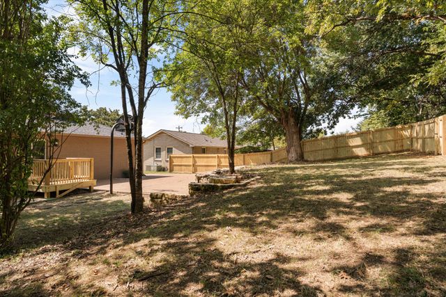 217 New Sawyer Brown Rd, Nashville, TN 37221