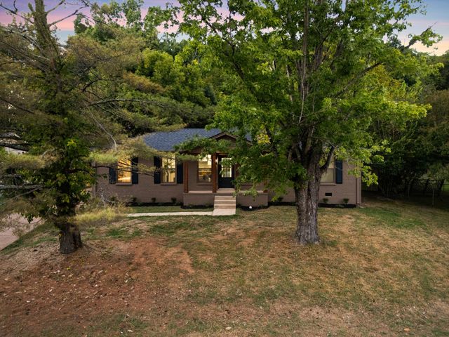 217 New Sawyer Brown Rd, Nashville, TN 37221