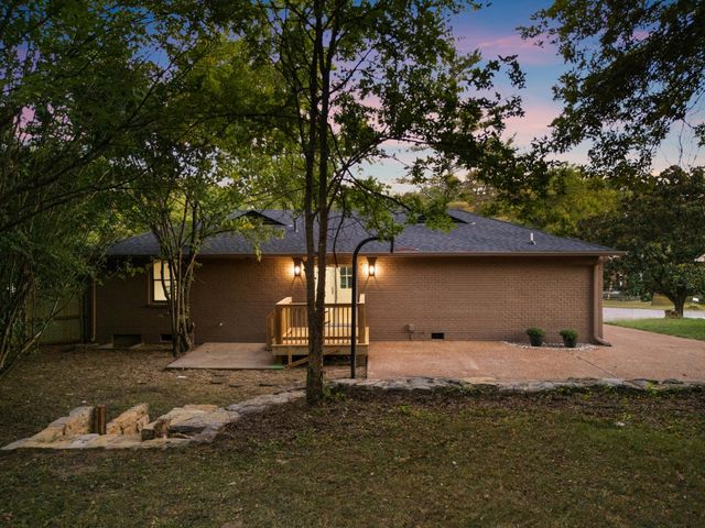 217 New Sawyer Brown Rd, Nashville, TN 37221