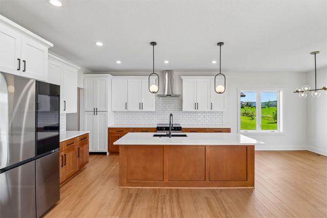 2910 NW Beechwood Drive, Grimes, IA 50111