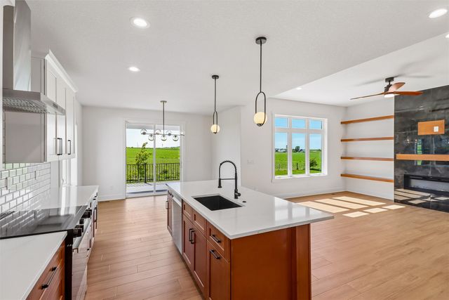 2910 NW Beechwood Drive, Grimes, IA 50111