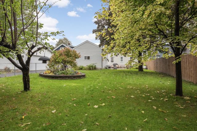 1211 Dwane Street, South Saint Paul, MN 55075