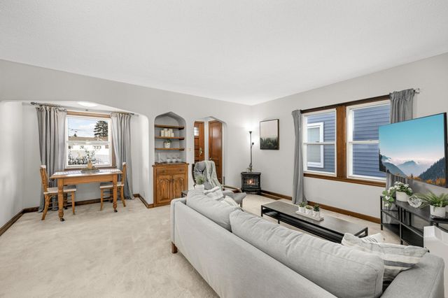 1211 Dwane Street, South Saint Paul, MN 55075