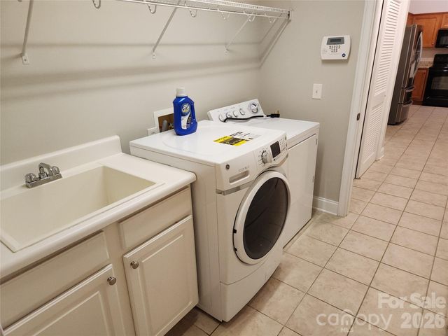 1 Mountain Meadow Circle, Weaverville, NC 28787