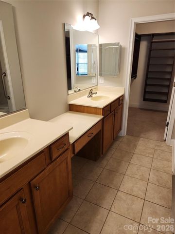 1 Mountain Meadow Circle, Weaverville, NC 28787