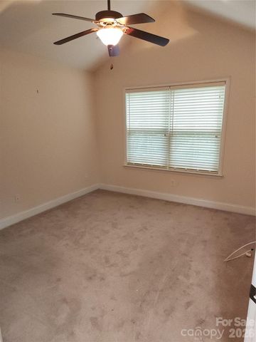 1 Mountain Meadow Circle, Weaverville, NC 28787