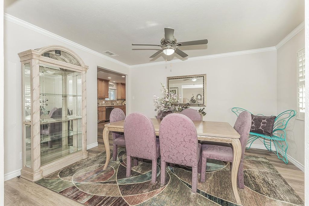 Image 11 of property listing at 5478 Poinsetta Avenue, Clovis, CA 93619
