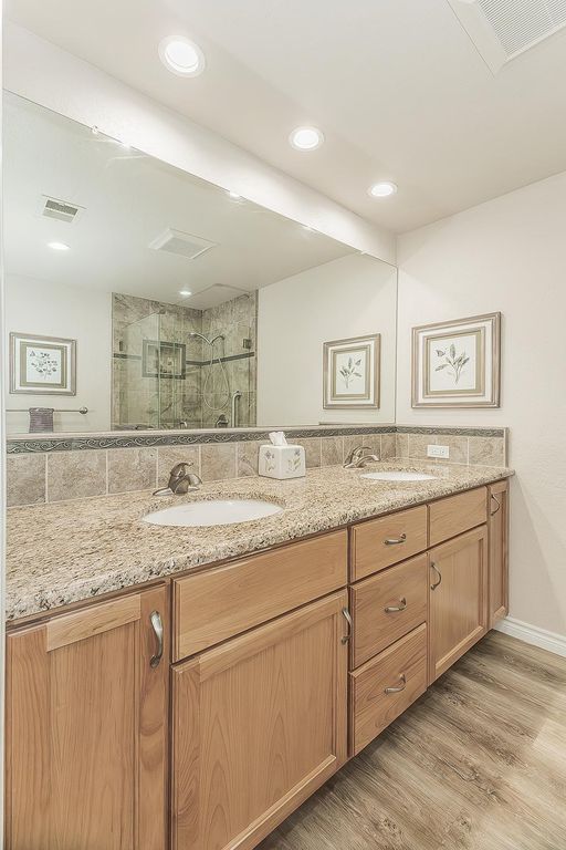 Image 24 of property listing at 5478 Poinsetta Avenue, Clovis, CA 93619