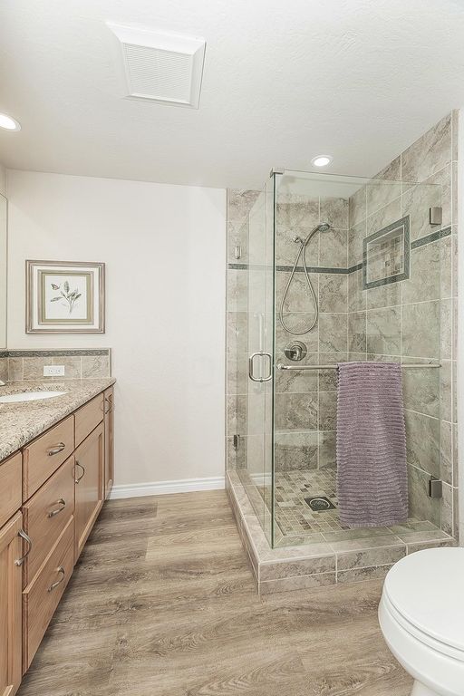 Image 26 of property listing at 5478 Poinsetta Avenue, Clovis, CA 93619