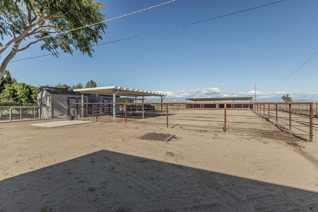 Image 52 of property listing at 5478 Poinsetta Avenue, Clovis, CA 93619