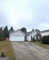 209 Brannans Walk, Mcdonough, GA 30253