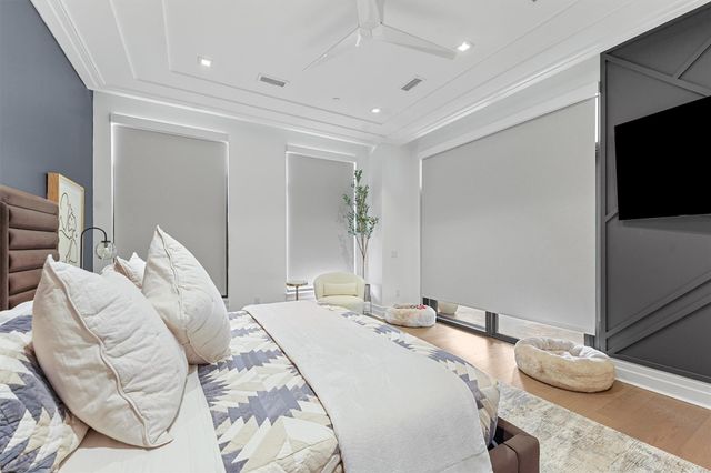 6017 Memorial Drive 505, Houston, TX 77007