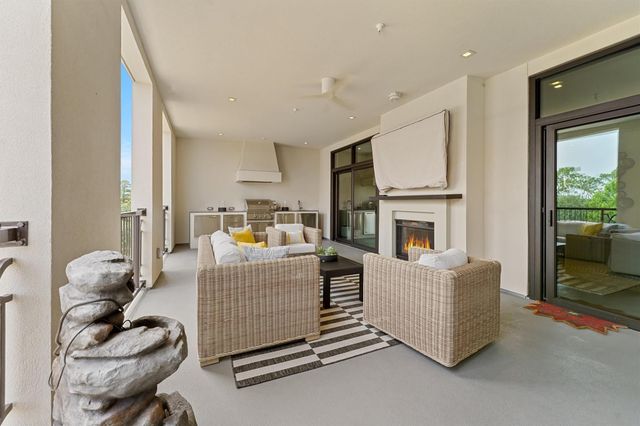 6017 Memorial Drive 505, Houston, TX 77007