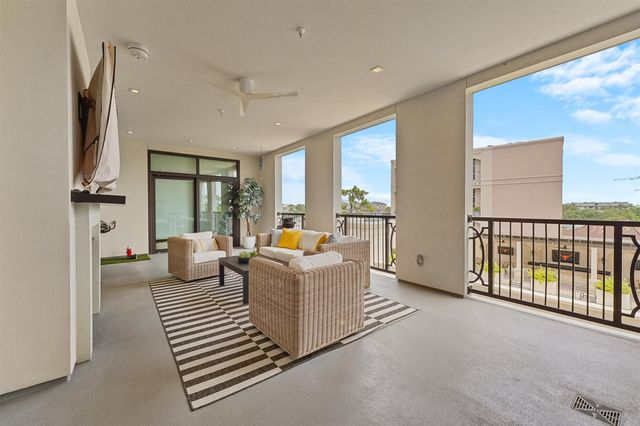 6017 Memorial Drive 505, Houston, TX 77007