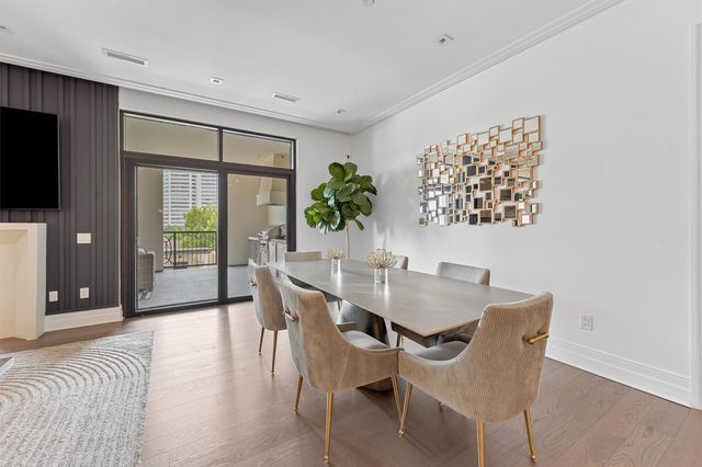 6017 Memorial Drive 505, Houston, TX 77007