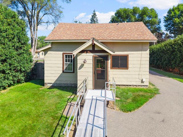 1648 Hammond Road, White Bear Lake, MN 55110